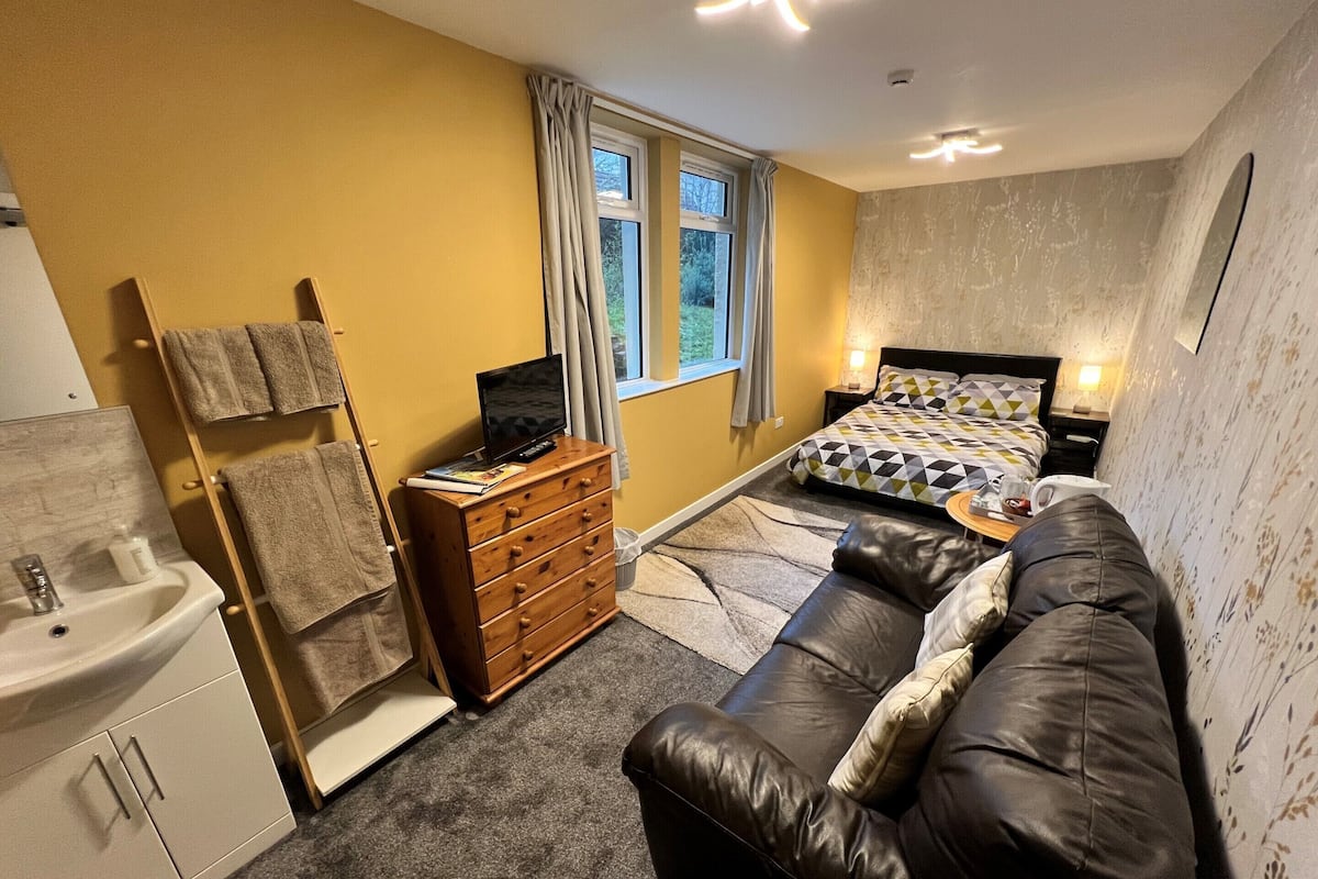 Standard Double Room, Shared Bathroom, Garden View | 1 bedroom