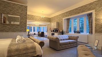 Premium Studio, Private Bathroom (Superior) | Interior