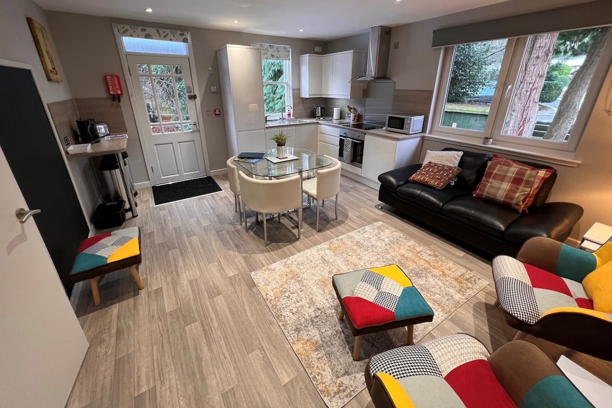 Apartment, Private Bathroom, Garden View (2 Bed) | Lounge