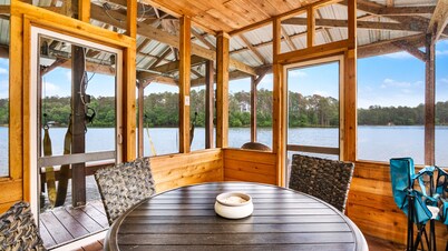 Lake Front - Hot Tub - Great Views - Fire Pit - Kayaks - Holly Lake Ranch