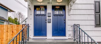 The Pine House: Unit B (near 6th Ave, UPS, UW, and Point Ruston)