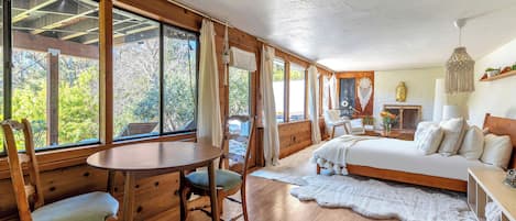 1 bedroom, desk, free WiFi