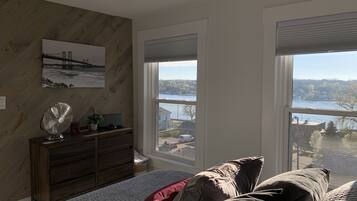 4 makuuhuonetta, työpöytä, silitysrauta/-lauta, Wi-Fi