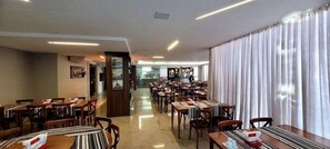 Breakfast and lunch served - Go Inn Caratinga (Caratinga)