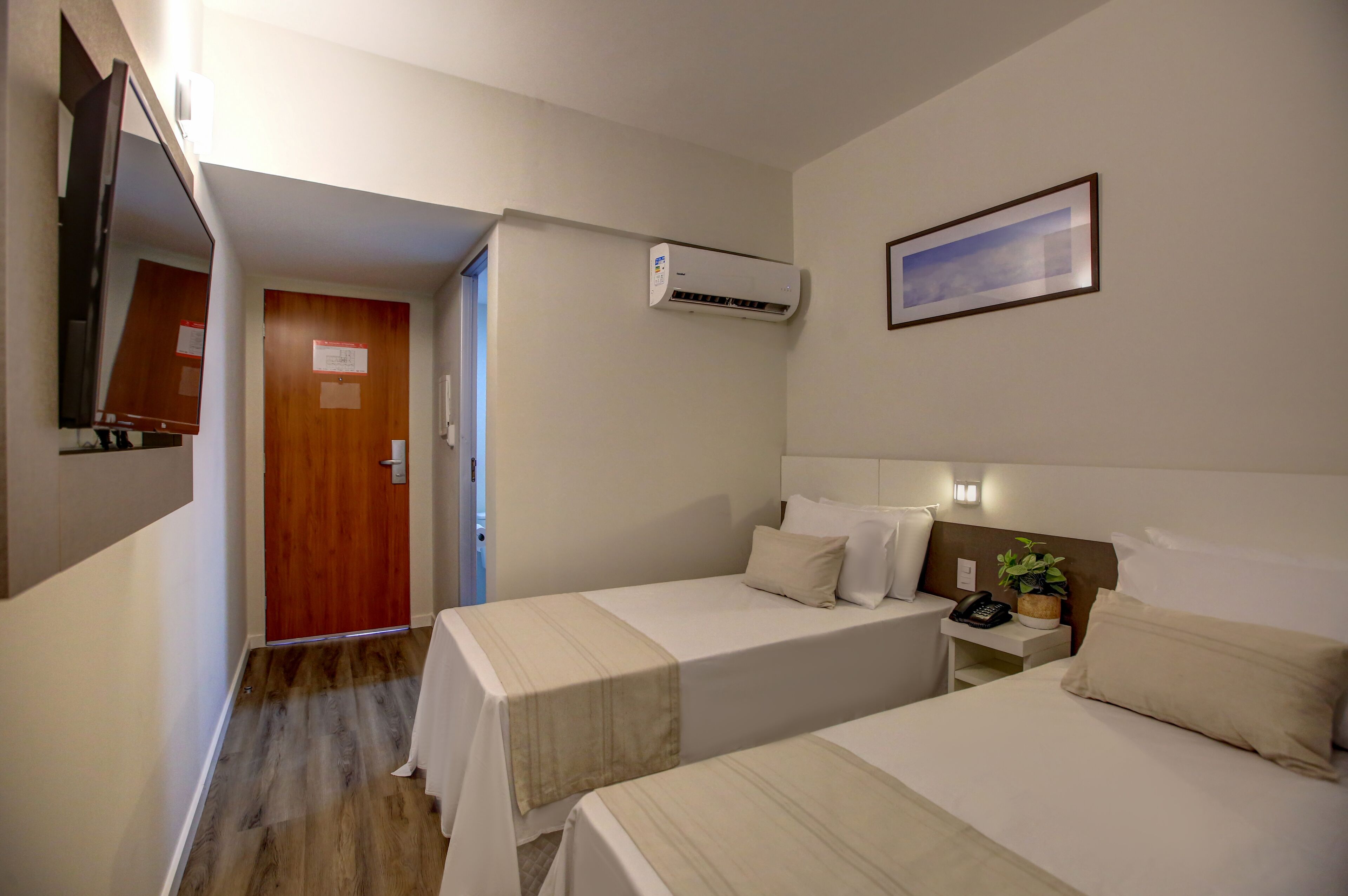 standard twin room | minibar, desk, blackout curtains, free wifi