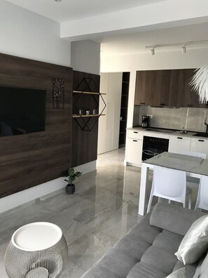 TV - Apartments Korčula - One Bedroom Apartment with Terrace and Sea View (Prižba)