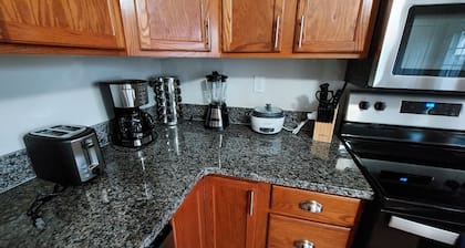 3 Bdr TH Near Historic District Fredericksburg Downtown