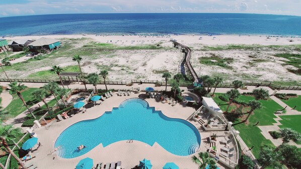 Inomhuspool och uppvärmd pool