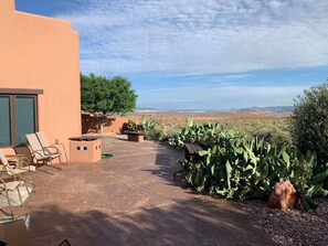 Terrace/patio - Santa Fe Style Custom Home - Hot Tub, Gorgeous View at Desert Edge! (Page)