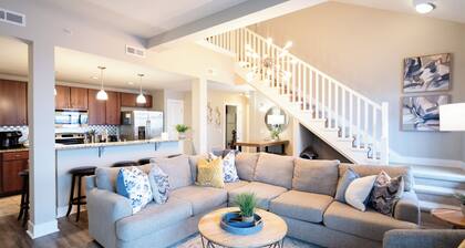 Spacious 3 BR 2 Bath Loft Condo in Grand Landing