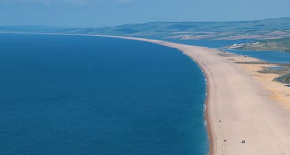 Sunseeker Renagade 60ft in Weymouth. Perfect to explore the Jurassic Coast.