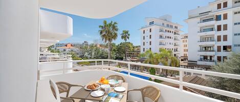 Standard-Apartment, Balkon, Gartenblick | Terrasse/Patio