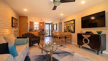 Een smart-tv en een printer