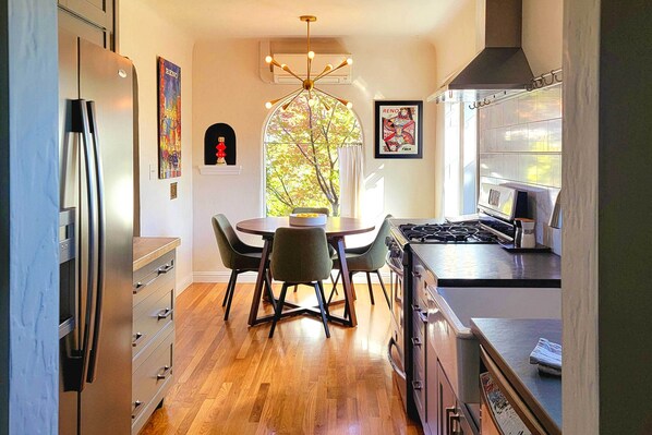 Fridge, microwave, stovetop, dishwasher - Ski, Shop & Explore: Walkable Midtown Reno Oasis! (Reno)