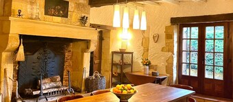 Rent Charming house in Dordogne with swimming pool