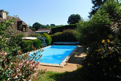 Rent Charming house in Dordogne with swimming pool