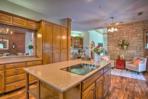 16-Acre Pilot Point Ranch: Private Pond & Hot Tub