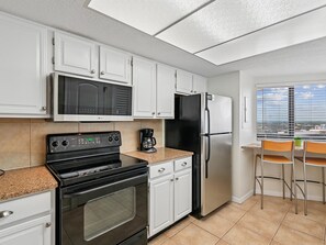 Kitchen - Edgewater #1205 | Gulf Front in Destin, Spectacular Views + Amenities (Miramar Beach)