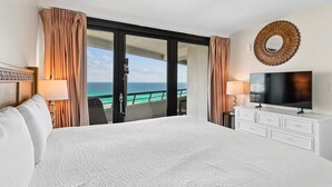 Room - Edgewater #1205 | Gulf Front in Destin, Spectacular Views + Amenities (Miramar Beach)