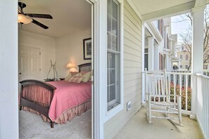 3 bedrooms, iron/ironing board, travel cot, Internet