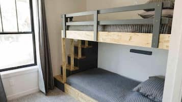 3 habitaciones, wifi gratis y ropa de cama