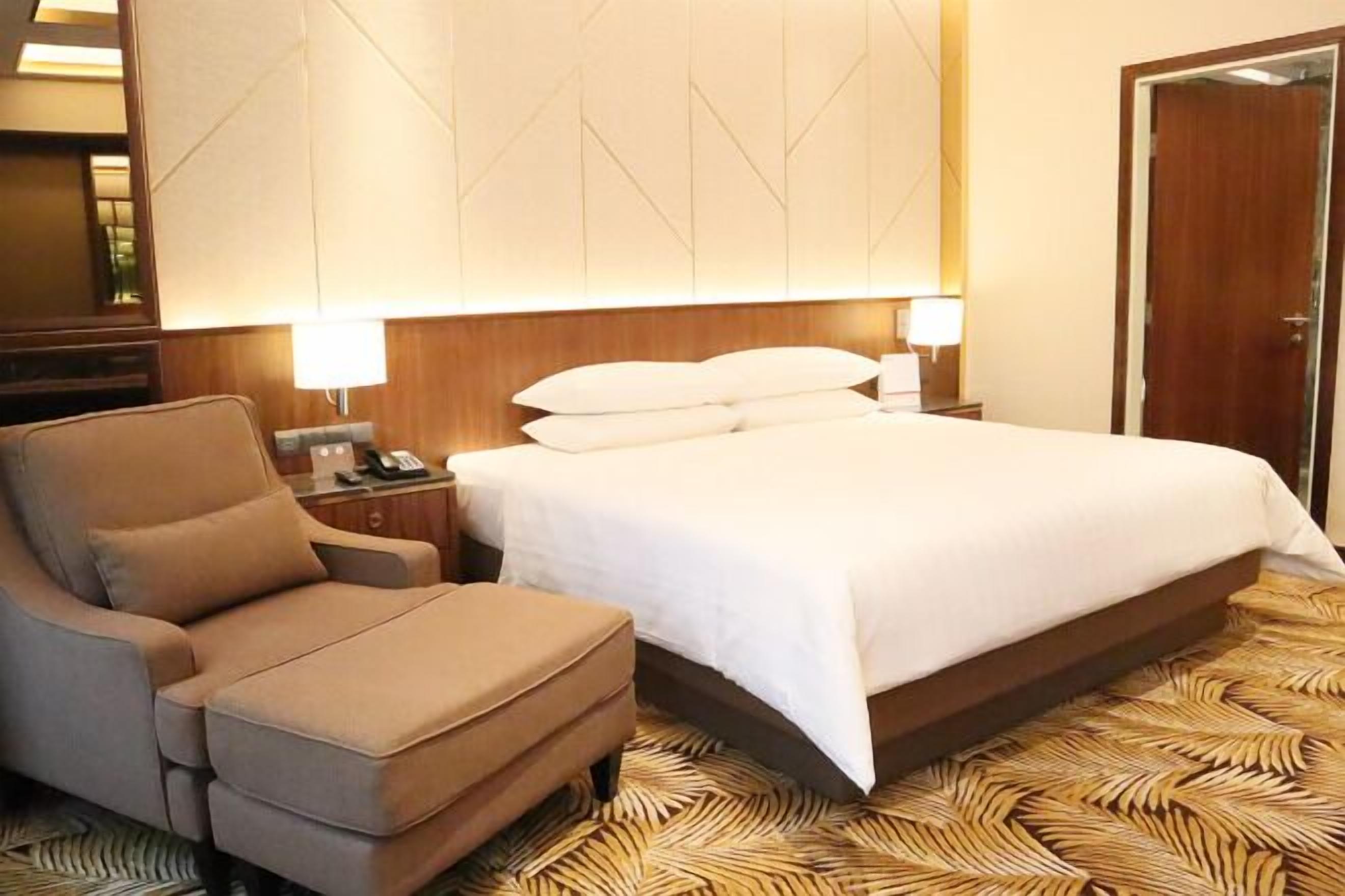 In-room safe, desk, laptop workspace, iron/ironing board