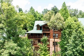 Exterior - 5 bdrm MT view, 10 mins DT,Hot Tub (Gatlinburg)