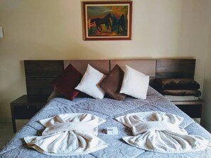 2 bedrooms, WiFi, bed sheets