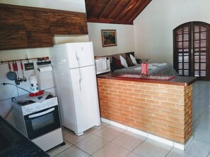 Microwave, coffee/tea maker, cookware/dishes/utensils