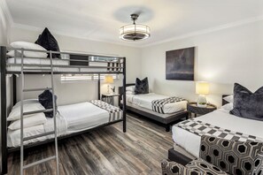 4 bedrooms, iron/ironing board, free WiFi, bed sheets