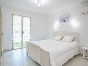 4 chambres, fer et planche à repasser, Internet gratuit