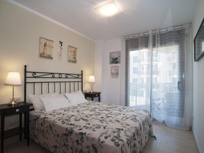 3 chambres, fer et planche à repasser, accès Internet