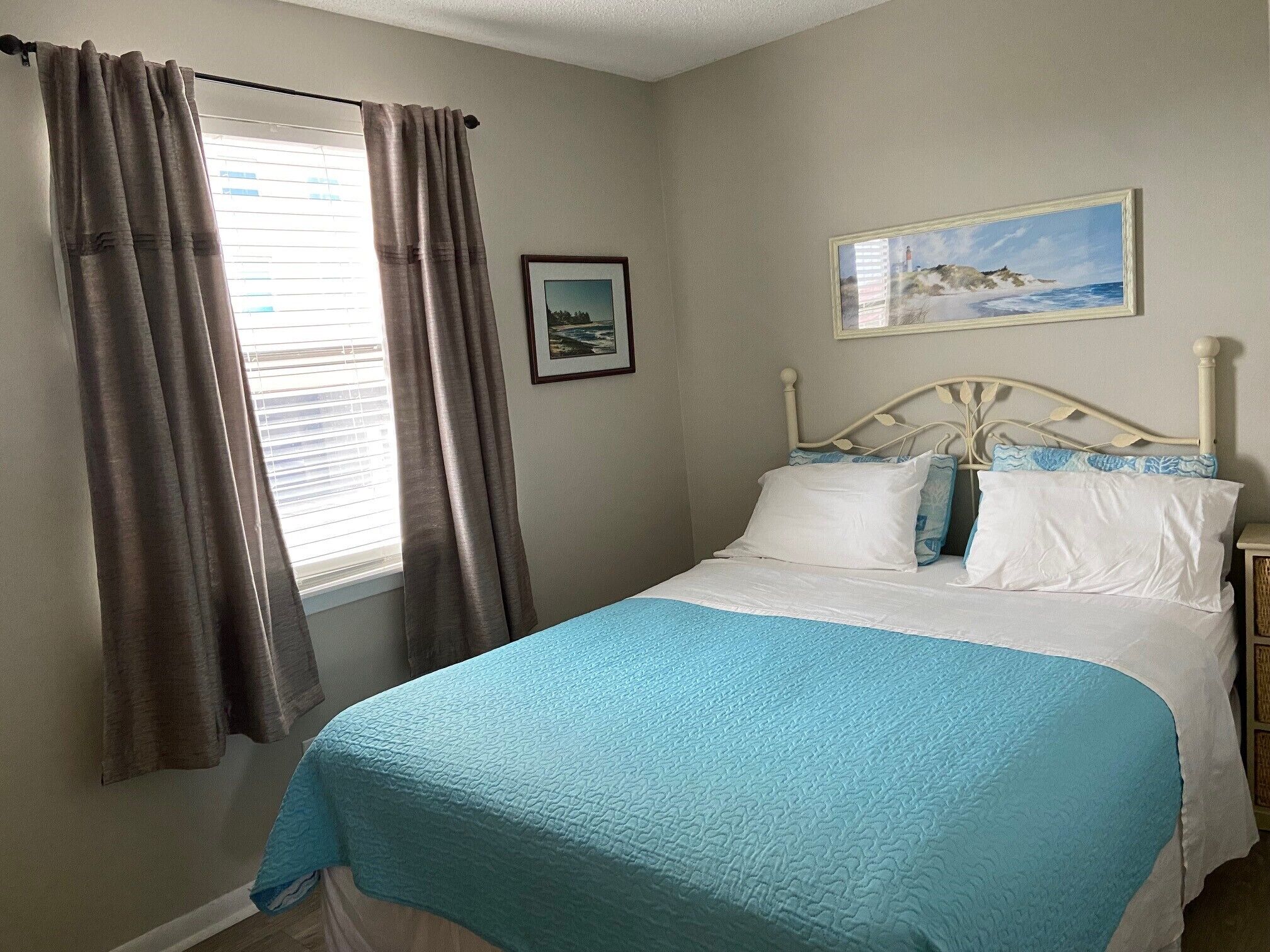 3 soverom, strykejern/-brett, wi-fi (inkludert) og sengetøy