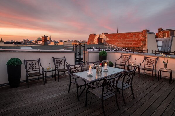 Outdoor dining - Comfy apartment in Berlin (Berlin)