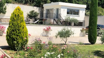 Jardines del alojamiento