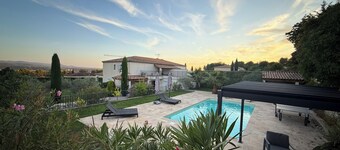 Luxury villa in Aix en Provence, with 2 private accommodation 
