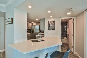 Interior - LUXURY OCEANFRONT 2BR Condo, Pool & Hot Tub, Game Rooms, Great Views (Daytona Beach Shores)