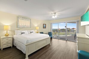 3 bedrooms, Internet, bed sheets - Amalfi Coast 411A - Gulf Views, Heated Community Pool, Easy Walk to the Beach! (Miramar Beach)