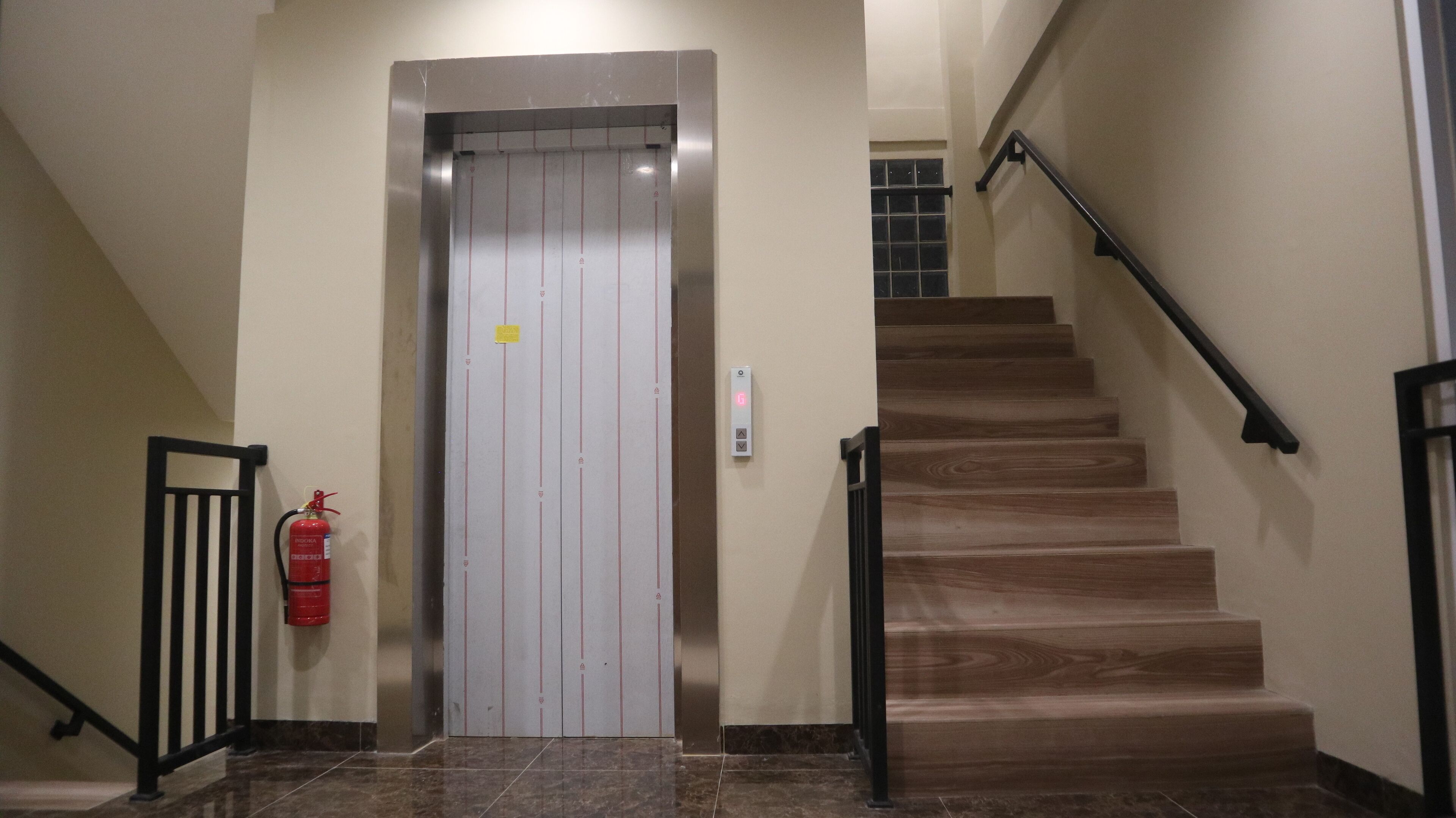 Foto - Djuragan Kamar Slipi