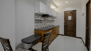 Unclassified image, 3 of 54, button - OYO 739 Cornerstone Manor (Mandaue)