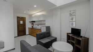 Unclassified image, 3 of 29, button - OYO 739 Cornerstone Manor (Mandaue)