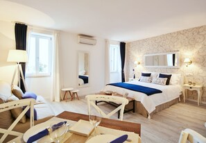 Standard Studio | In-room dining