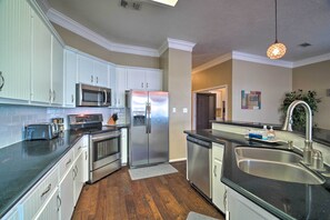 Fridge, microwave, stovetop, dishwasher - Waterfront Lake Conroe Getaway w/ Multiple Decks! (Montgomery)
