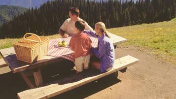 屋外ダイニングエリア