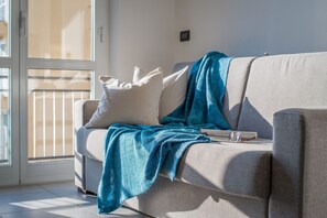 Living area - Apartaments Babyaccommodation Family Experience I (Pietra ligure)