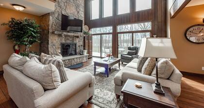 Rustic-Chic Retreat w/ Hot Tubs & Indoor Pool