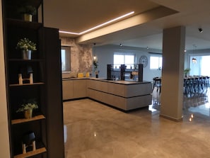 Interior - Luxurious 8 Bedroom Villa with indoor pool & sauna (Marsaskala)