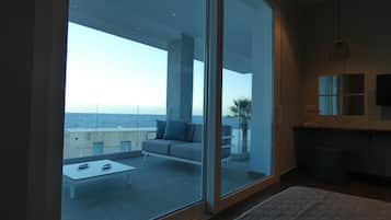 8 habitaciones, tabla de planchar con plancha y cuna de viaje