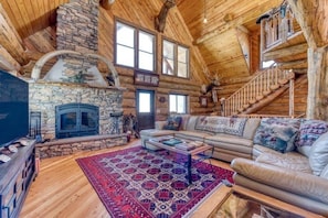 TV, fireplace, offices