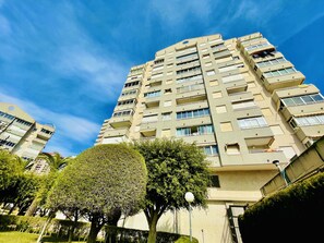 Exterior - A796 - Complete apartment with air conditioning, garage and swimming pool in front of the beach (Cala de Finestrat)